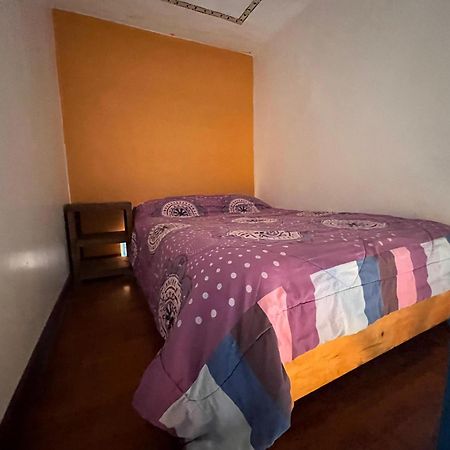 לטקונגה Hostal Cafe Tiana מראה חיצוני תמונה